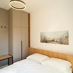 South&west By Belmont Realty Apartman *