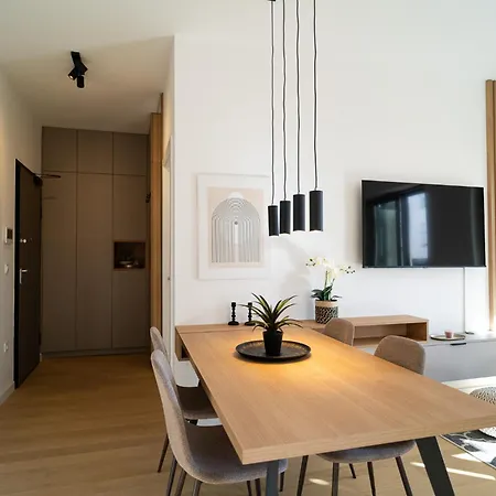 Lejlighed South&west By Belmont Realty