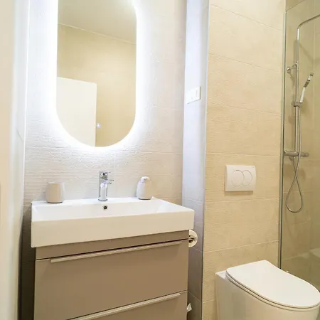 Lejlighed South&west By Belmont Realty *