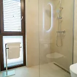 아파트 South&west By Belmont Realty