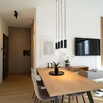 아파트 South&west By Belmont Realty